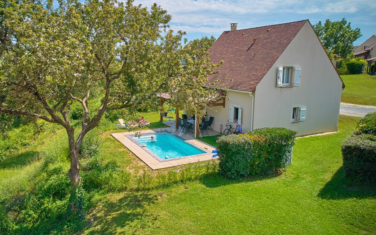 Domaine de Lanzac 18 4b Frankrijk Dordogne vakantiepark luxe vakantiehuis privézwembad restaurant (1)