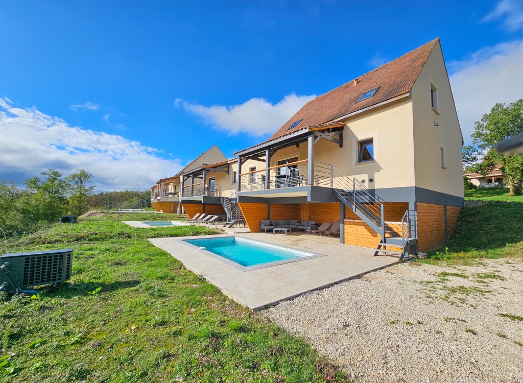 domaine+de+lanzac+19+14+luxe+villa+vakantiepark+dordogne+frankrijk+privezwembad+dalzicht