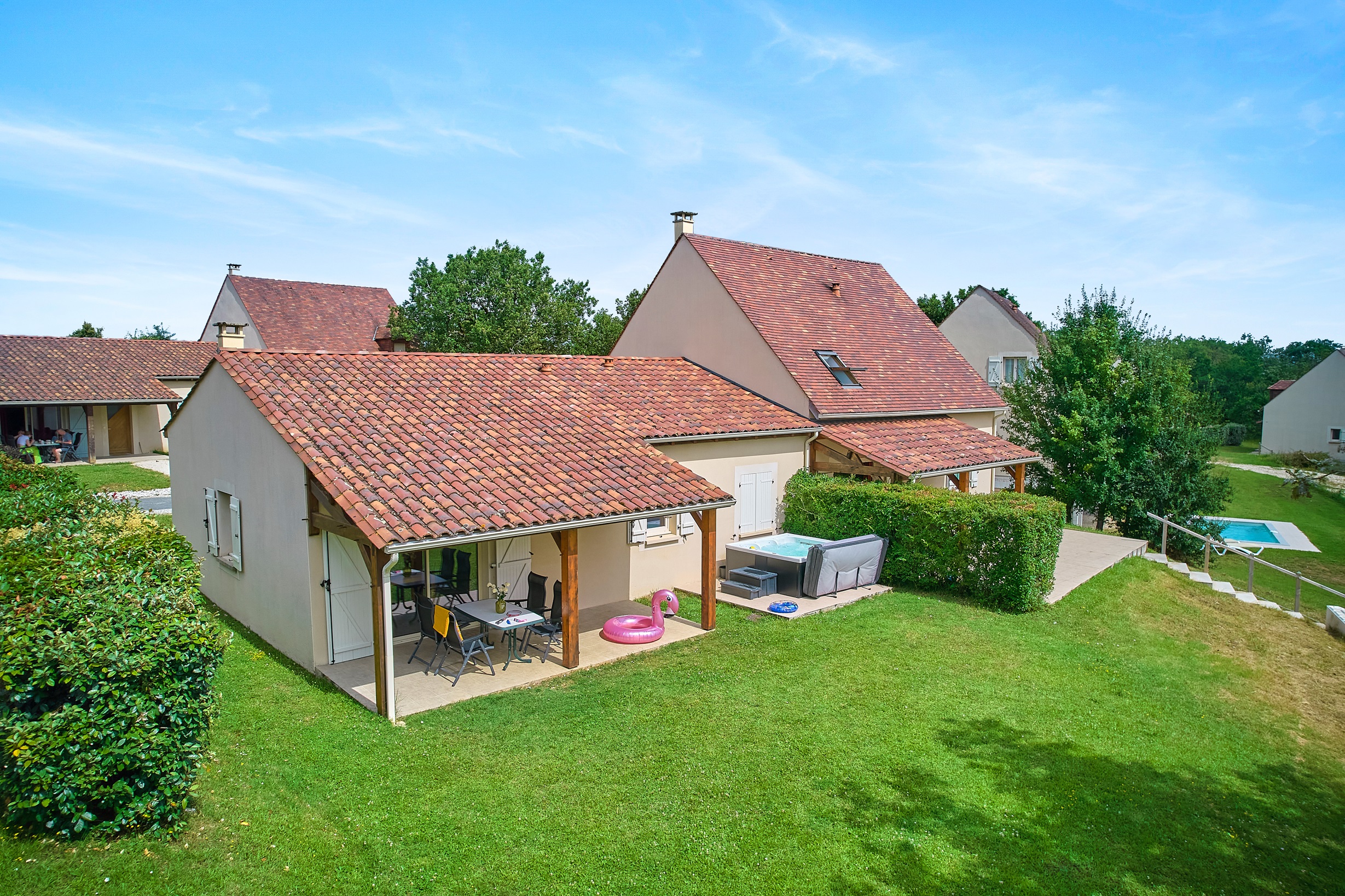 Domaine de Lanzac 16 1 Frankrijk Dordogne vakantiepark luxe vakantiehuizen jacuzzi spa restaurant